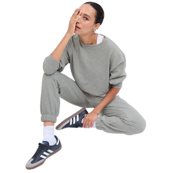 Gap Relaxed Crewneck Sweatshirt Long Sleeve Pullover Light Heather Gray Medium - Picture 1 of 13